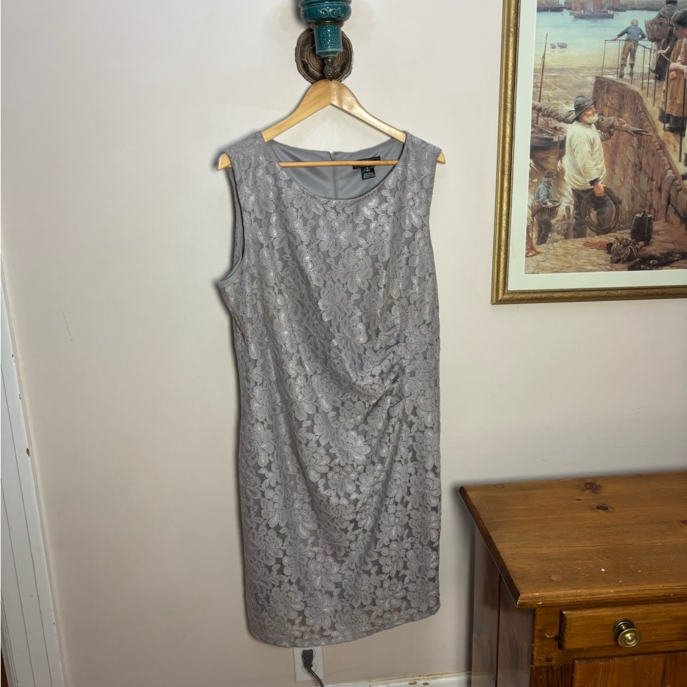 Jessica Howard Gray Floral Lace Midi Dress